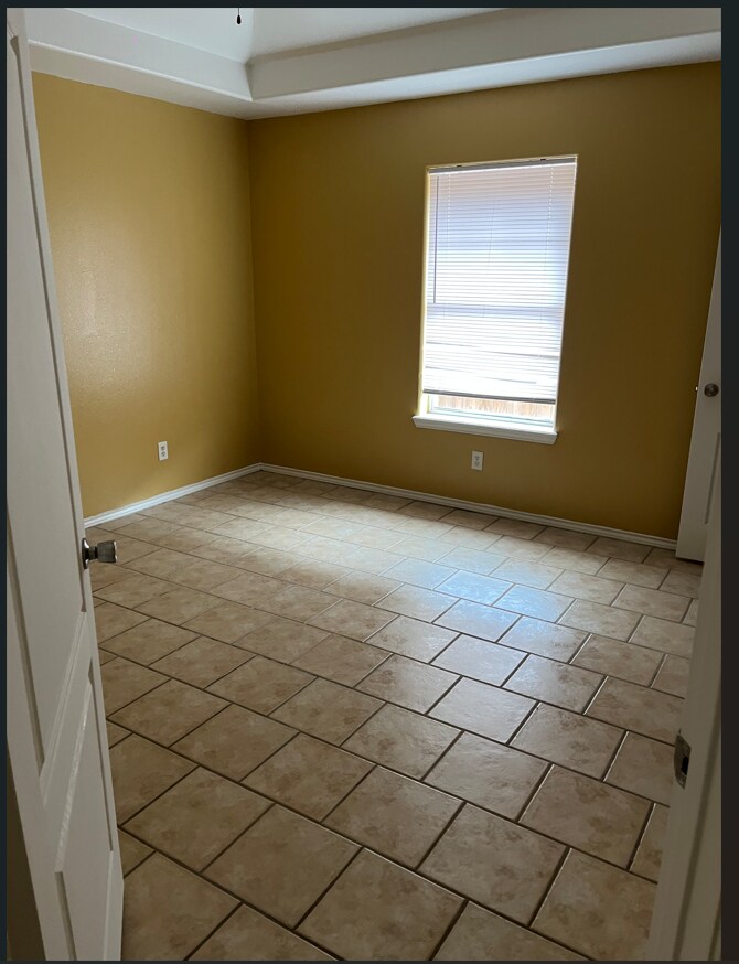 Building Photo - 1804 Agua Fina