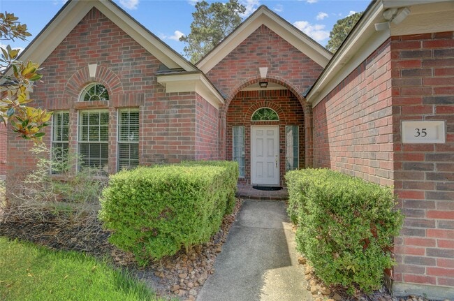 Building Photo - 35 Tranquil Glade Pl