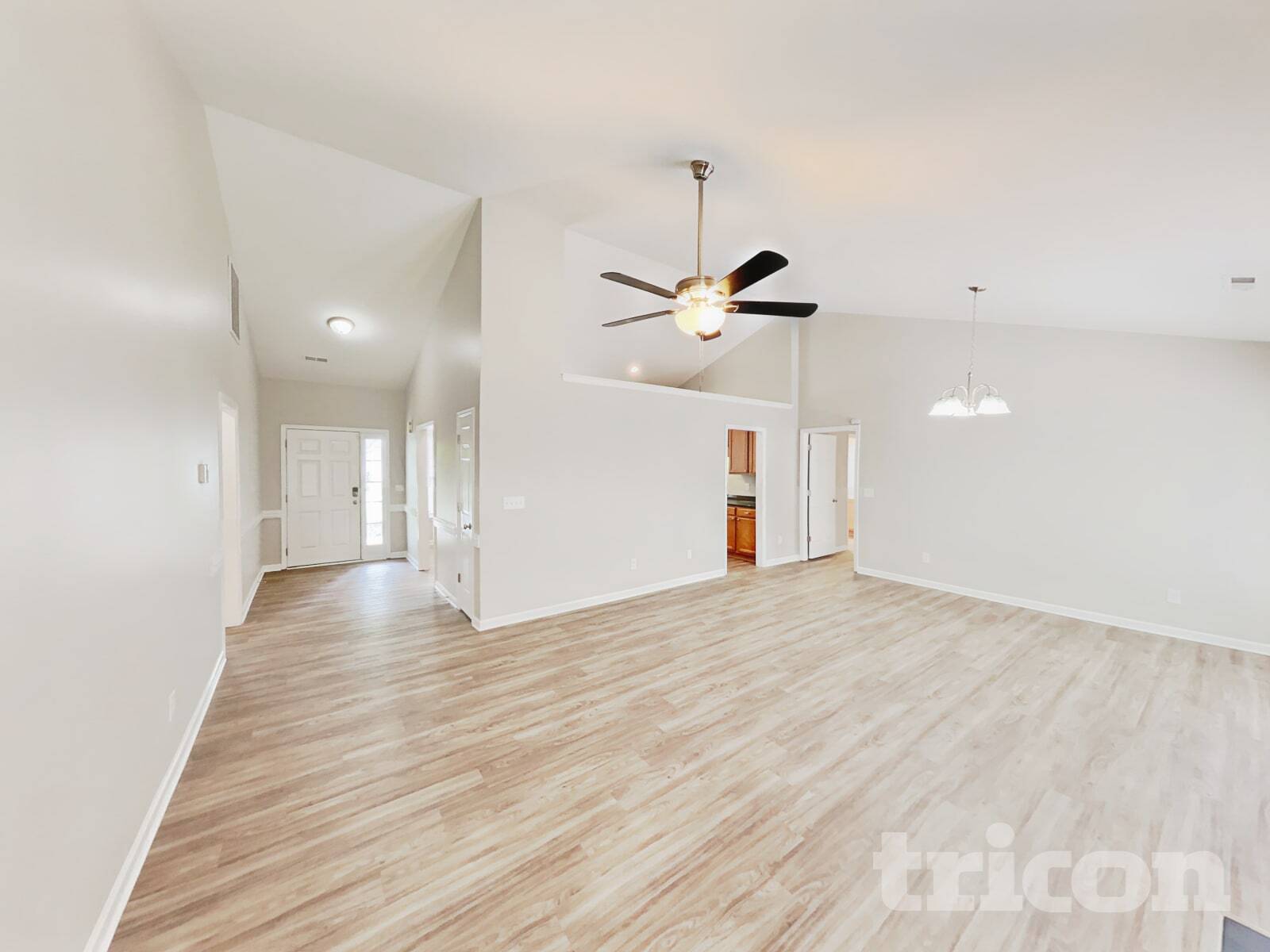 Building Photo - 614 Walnut Crossing Dr