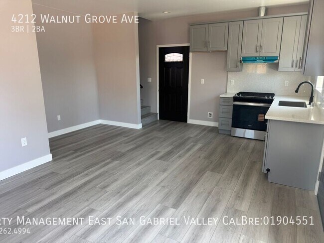 Building Photo - 4212 Walnut Grove Ave