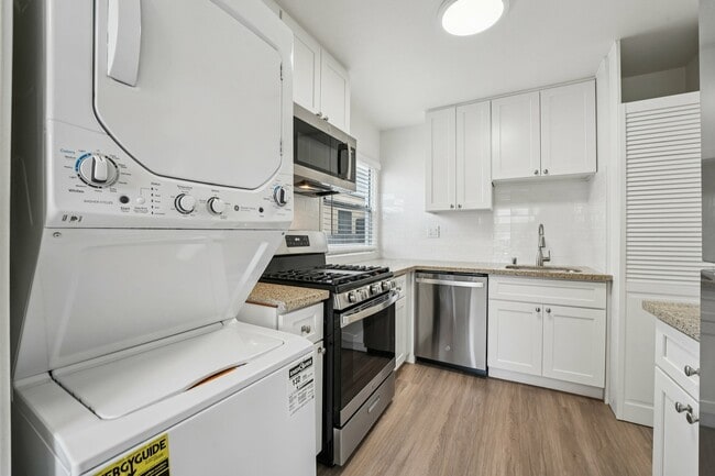 In-Unit Laundry - Hesperian Townhomes