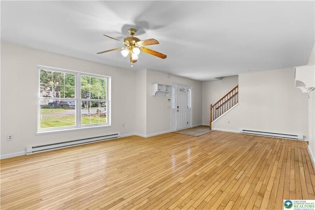 Building Photo - 1229 Fern Dr