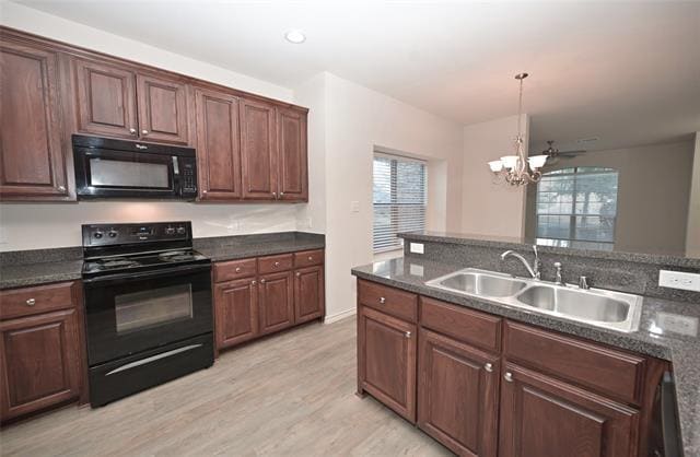 Building Photo - 808 Bahar Ct