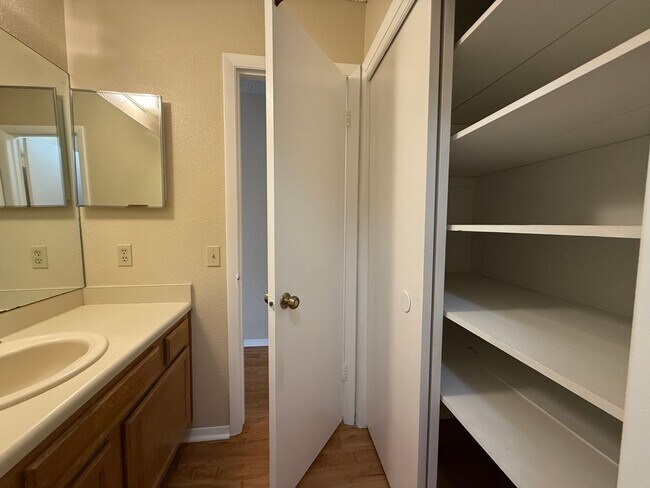 Building Photo - Annettes -2310 Fuzz Fairway, Austin, TX 78...