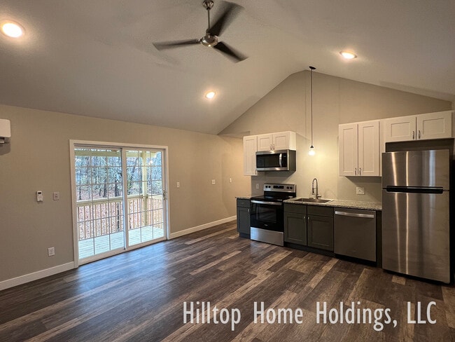 Building Photo - 62 Hilltop Rd
