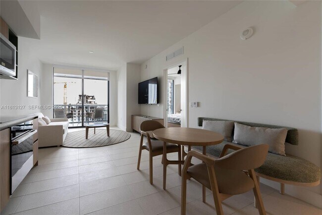 Building Photo - 159 NE 6th St