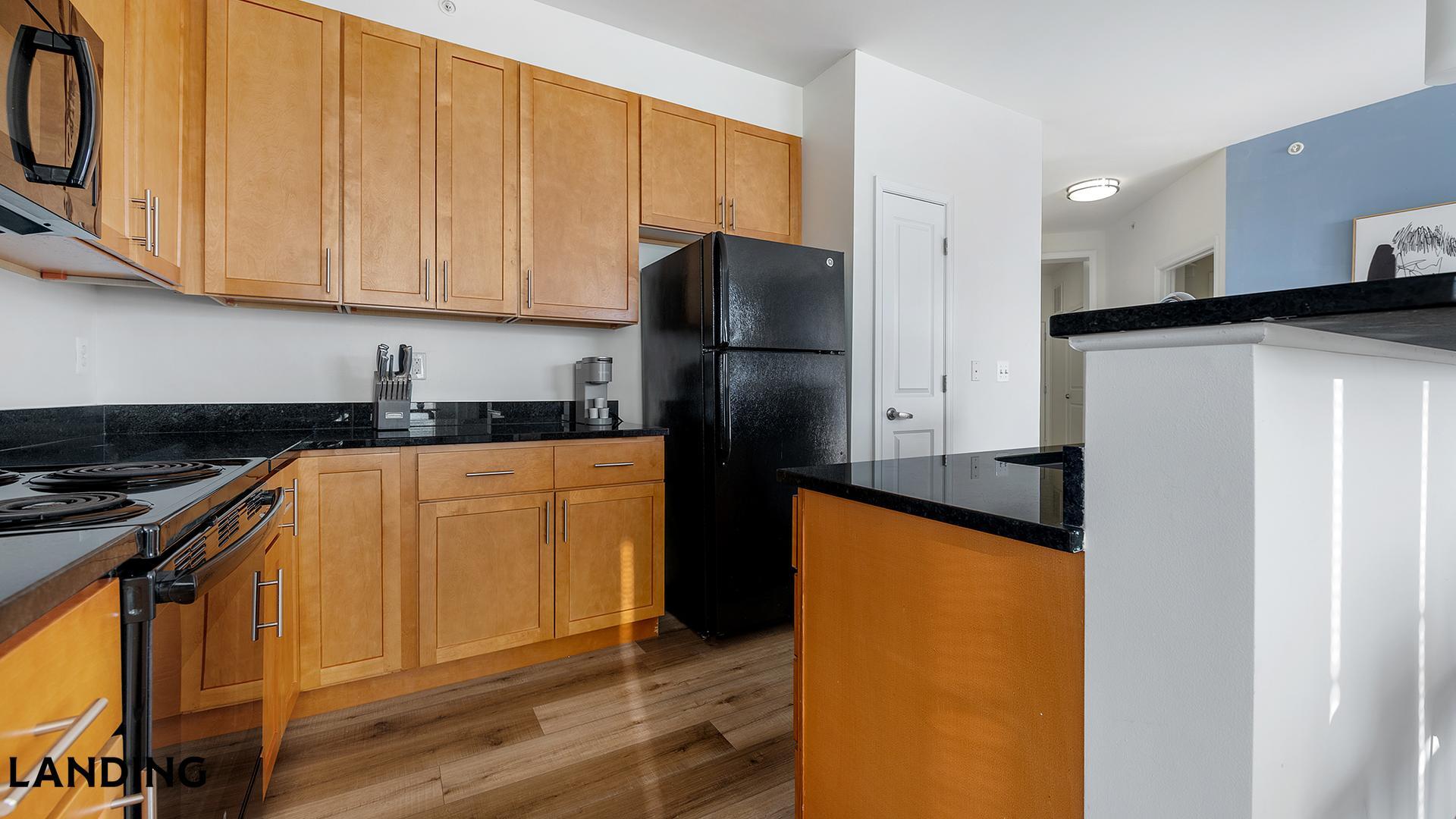 Building Photo - 909 Mansion Dr