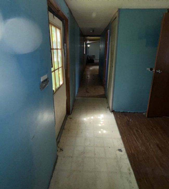 Building Photo - 411 S Grover Ave