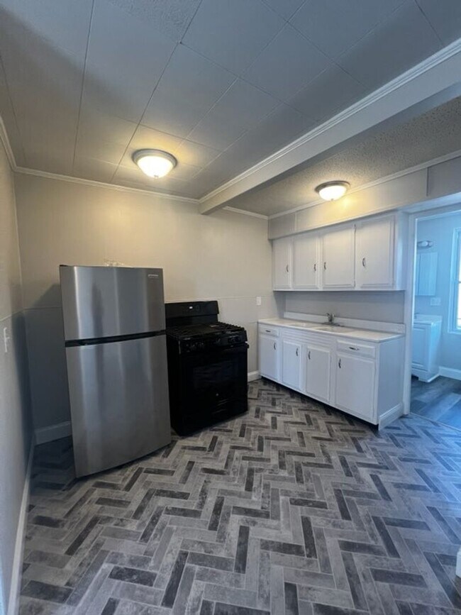 Building Photo - 480 Realty, LLC