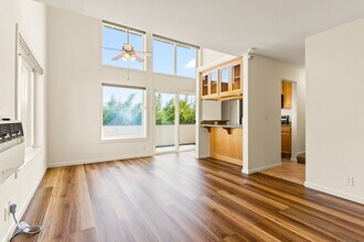Building Photo - Utilities Paid! Modern Loft-Style Condo wi...