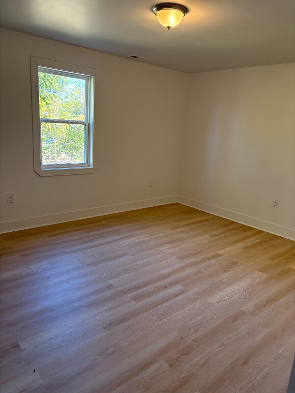 Building Photo - 625-627 Gressett St