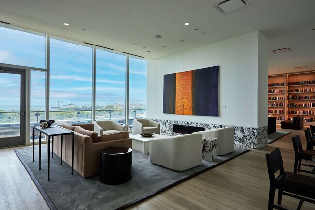 Building Photo - 1006 S Michigan Ave