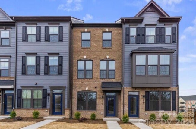 Building Photo - 2837 Statesville Ave