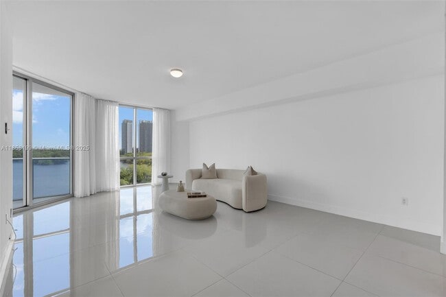 Building Photo - 17111 Biscayne Blvd