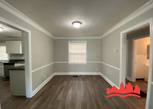 Building Photo - 956 Goodman St