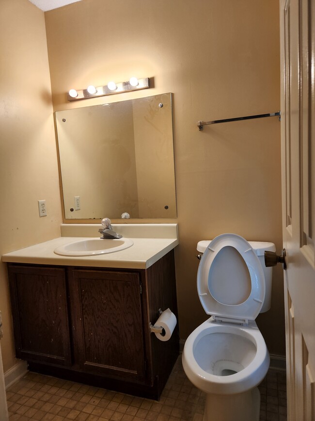 Master Bath - 117 Arcadia Ln