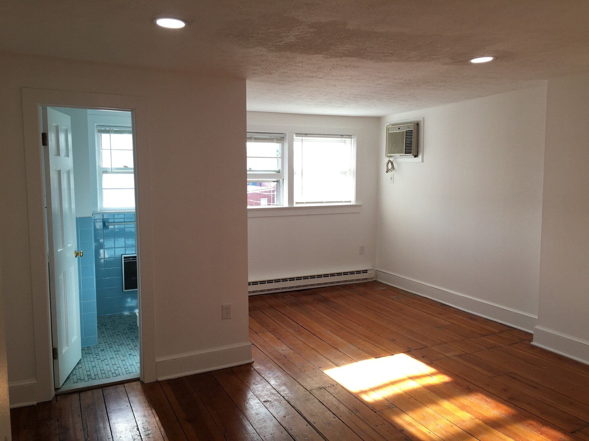 Building Photo - 25 W Boscawen St