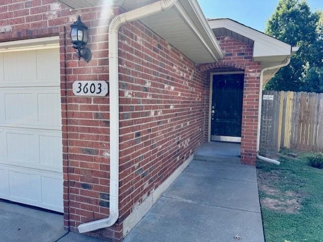 Building Photo - 3603 Vanguard Dr