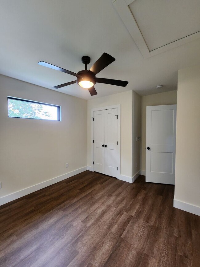 Building Photo - Swannanoa Rental