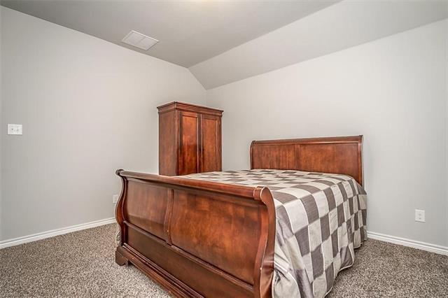 Building Photo - 1020 Rose Garden Dr