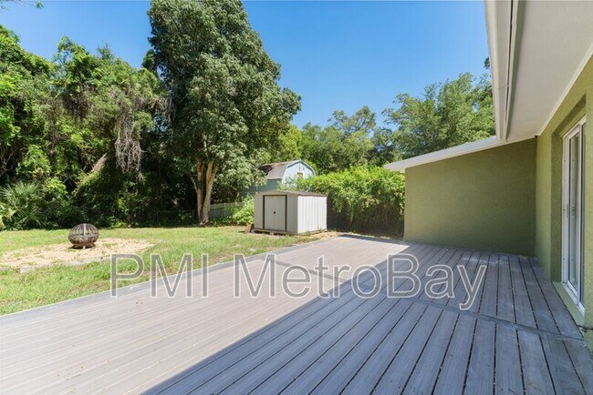 Building Photo - 4939 Woodland Dr