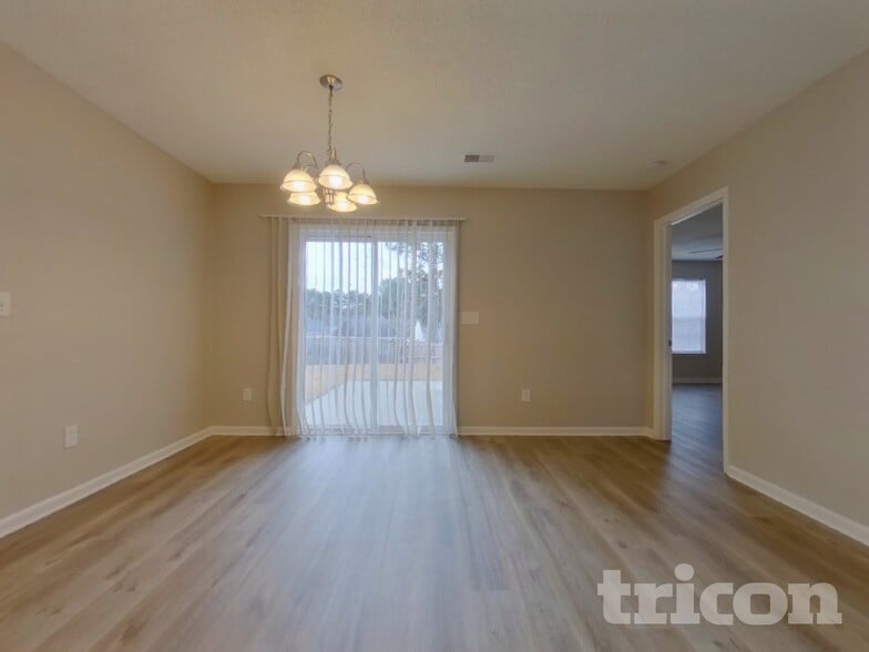 Building Photo - 558 Robins Egg Dr