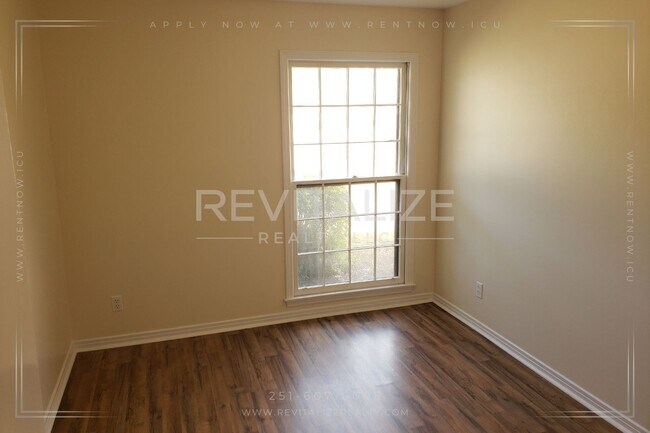 Building Photo - Beautiful 4 Bed 2 Bath Home in Daphne!!