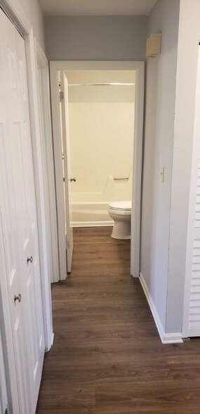 Building Photo - 4450 Township Dr