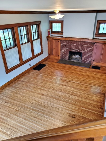 Building Photo - 131 Glenmont Ave
