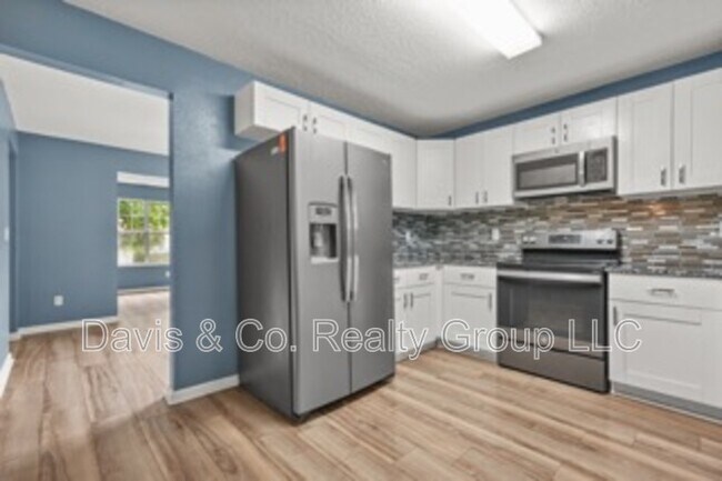 Building Photo - 4753 Klondike Cove