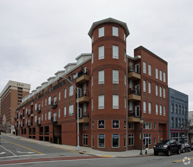 Building Photo - Smothers Place Lofts
