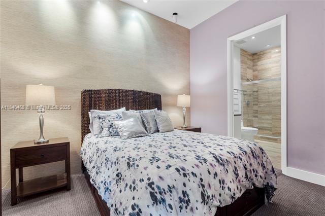 Building Photo - 16001 Collins Ave