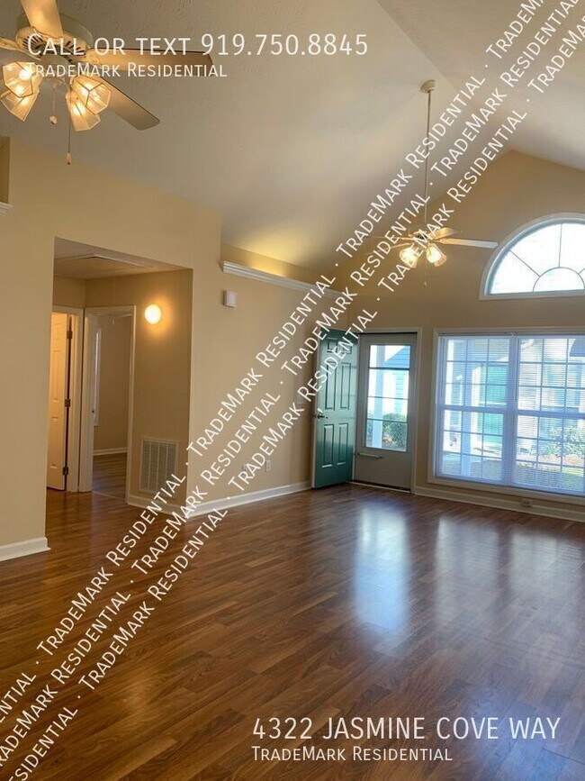 Building Photo - 4322 Jasmine Cove Way