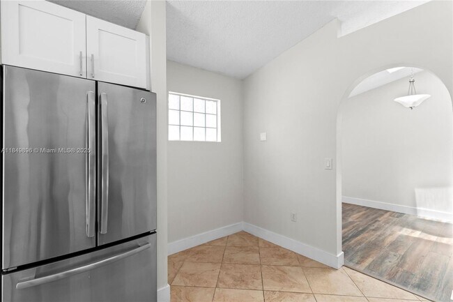 Building Photo - 14611 SW 156th Ave