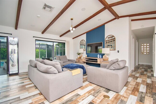 Building Photo - 6557 Country Wood Way