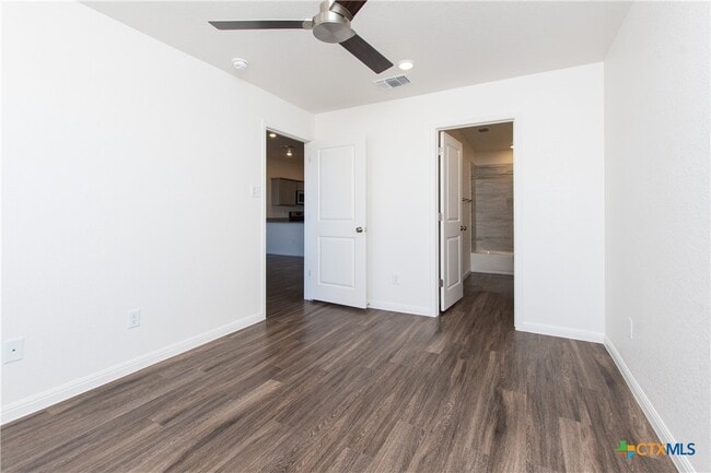 Building Photo - 5815 Betty Lou Dr