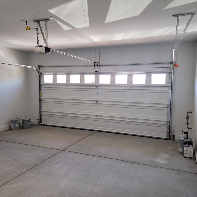 Building Photo - Brand New 3 Bedroom Home - Be the First to...