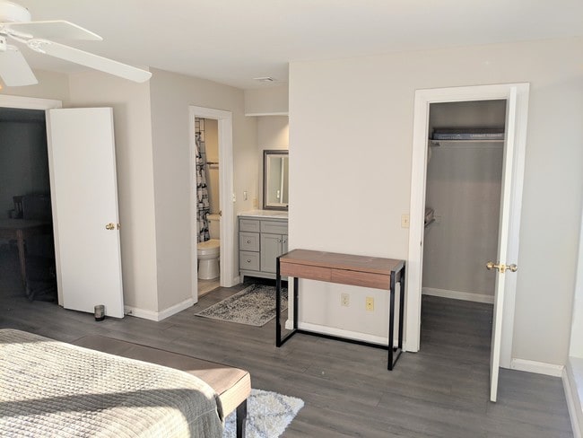 Building Photo - 600 NW 4th St