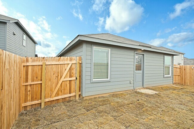 Building Photo - 14709 Mudstone St