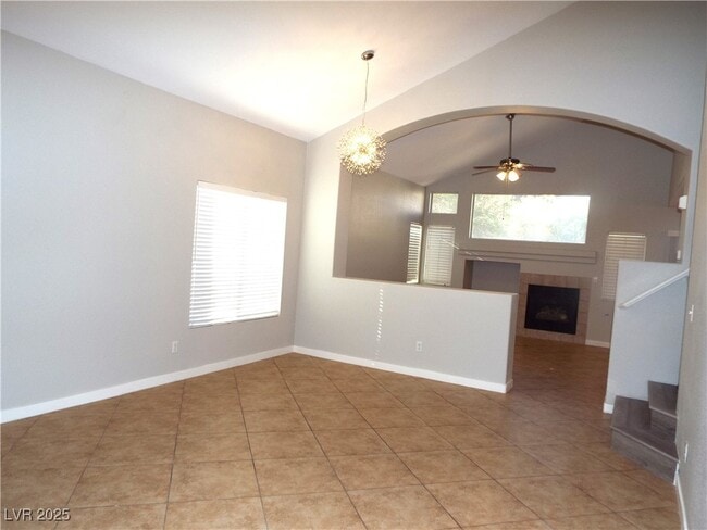 Building Photo - 648 E Sole Addiction Ave