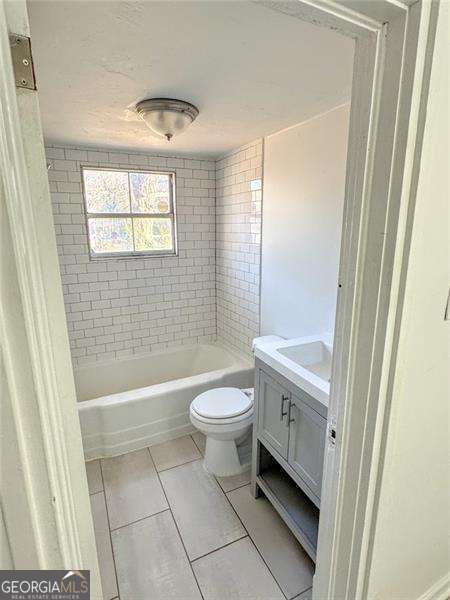 Building Photo - 3051 Wells St