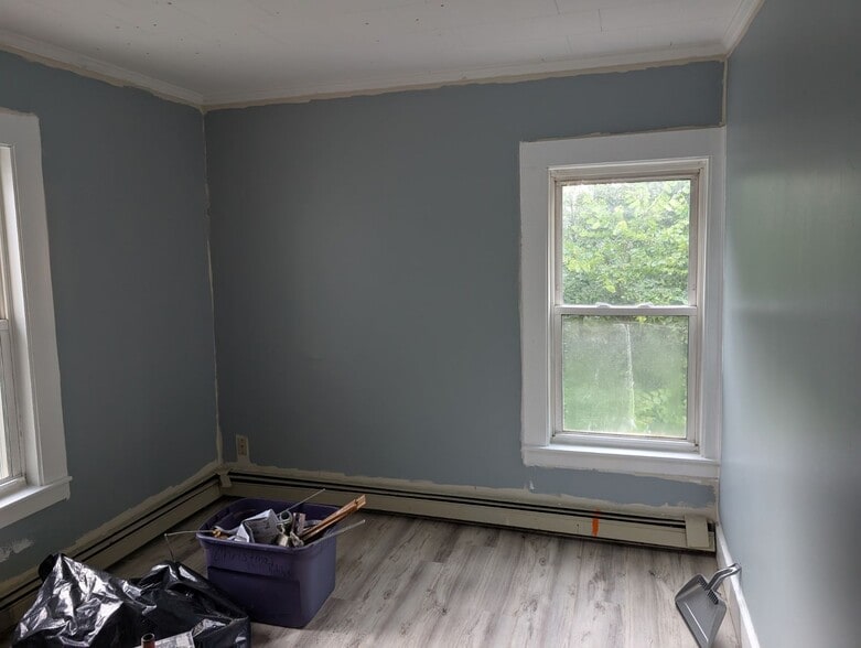 Bedroom 2 - 353 N State St