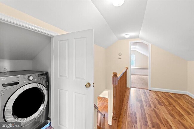 Building Photo - 16 E Braddock Rd