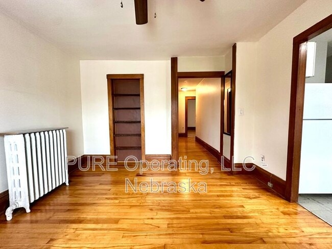 Building Photo - 4821 Underwood Ave