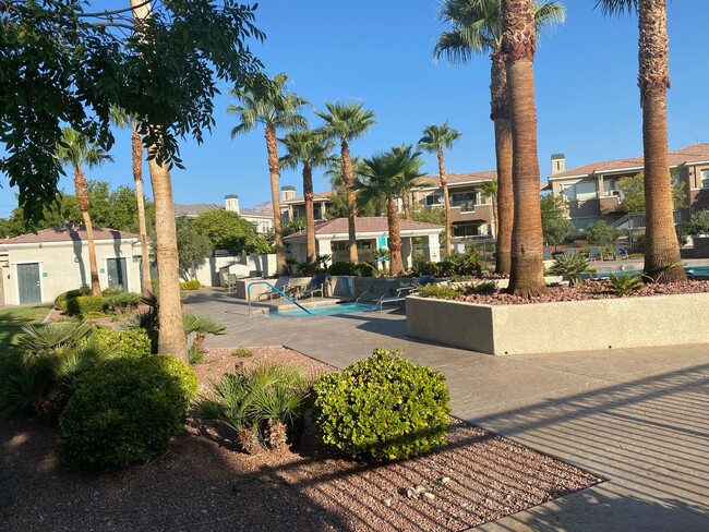 Building Photo - Summerlin!!! Gated!! Downstairs unit!! Tan...