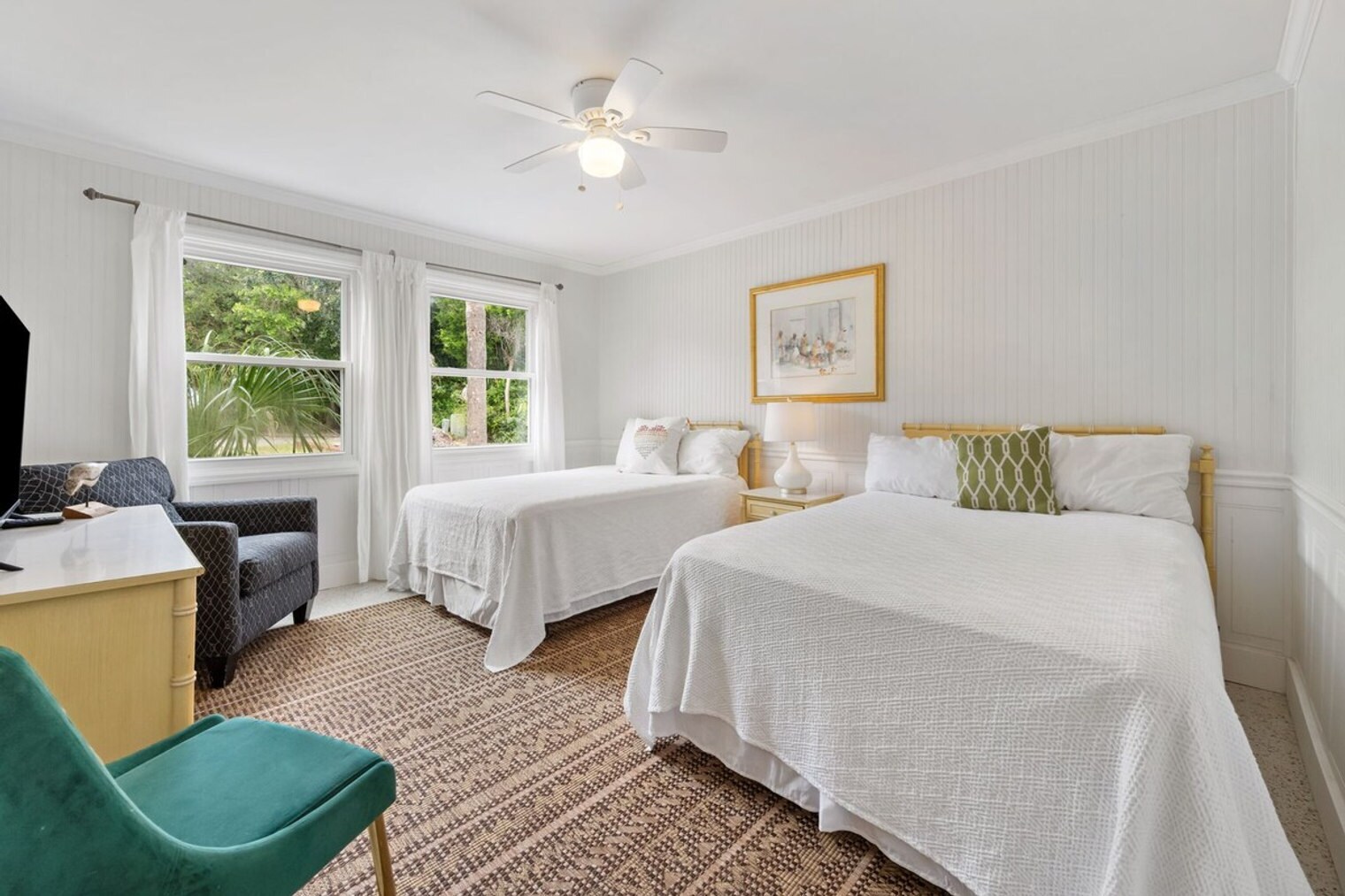 Building Photo - 165 Pioneer Loop