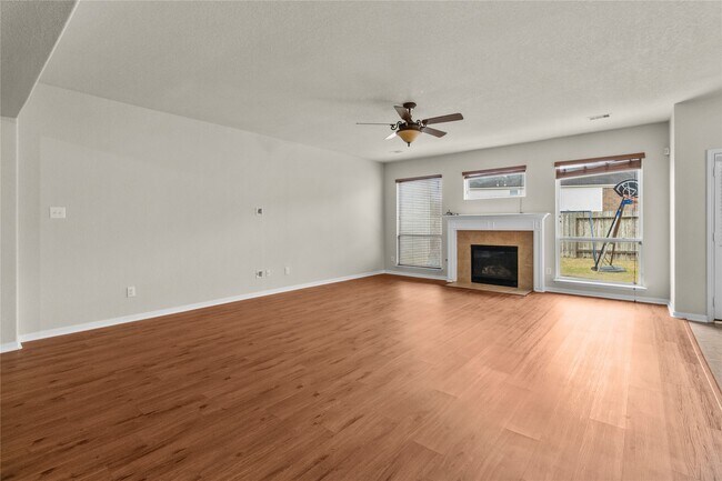 Building Photo - 3202 Dogwood Knoll Trail