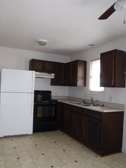 Building Photo - 3203 Squire Ln