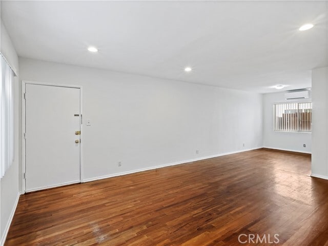 Building Photo - 4918 Tujunga Ave