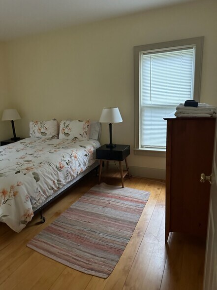 Building Photo - 41 Arnold St